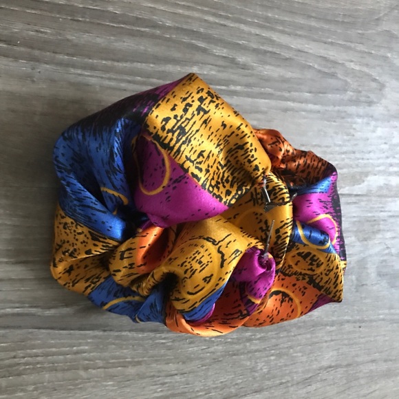 Earrings - Picture 2 of 3